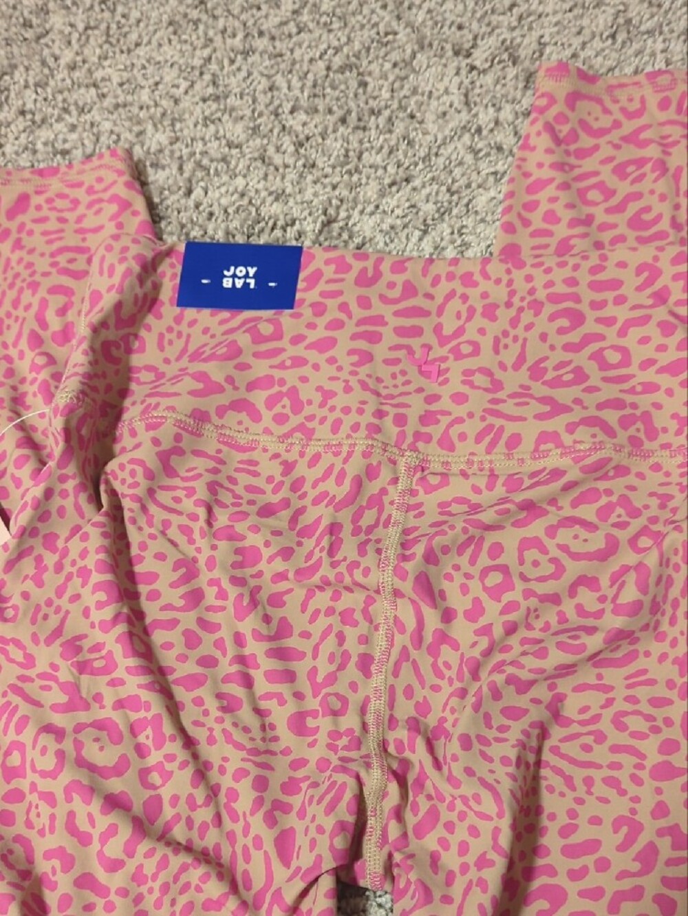 Women's Pink Leopard Print High-Rise 7/8 Length Leggings, Size Medium - Picture 3 of 3